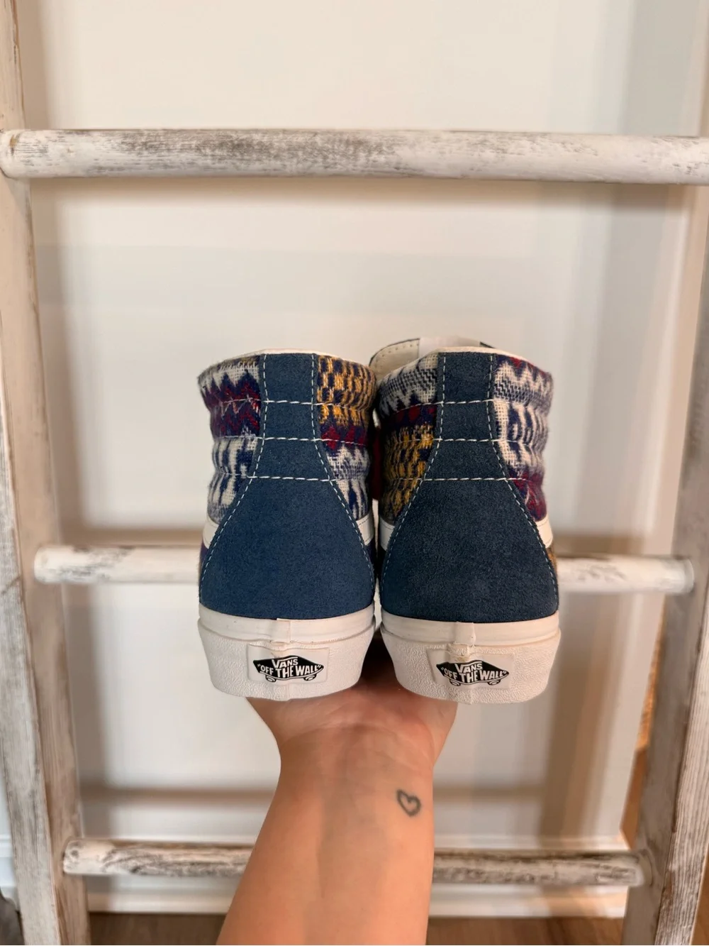 Vans Sneakers Womens 6.5 Sk8-Hi Fair Isle Blue Suede Multicolor Canvas Sneakers